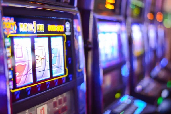 h8toto live-dealer blackjack tables available during Counter-Strike 2 tournaments